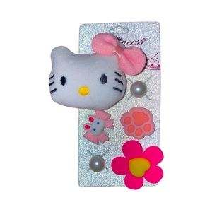 Hello Kitty croc charm